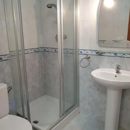 Delightful Spacious 2 Bed In Διαμέρισμα Nerja