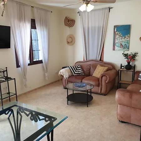 Apartmán Delightful Spacious 2 Bed In