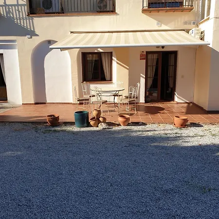 Apartmán Delightful Spacious 2 Bed In